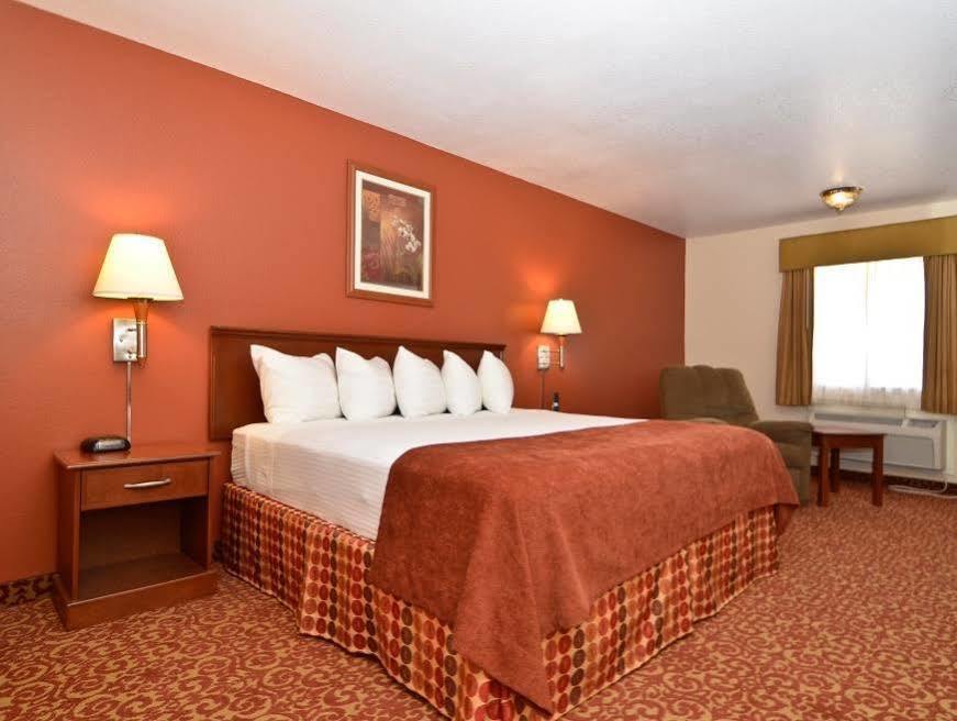 ชัวร์สเตย์ พลัส โฮเต็ล บาย เบสต์เวสเทิร์น ซาปาตา Hotel Zapata ภายนอก รูปภาพ